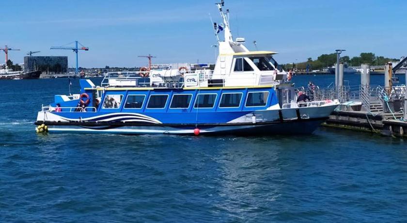 Le Kenav - Studio A 300 M Du Port Locmiquelic Luaran gambar