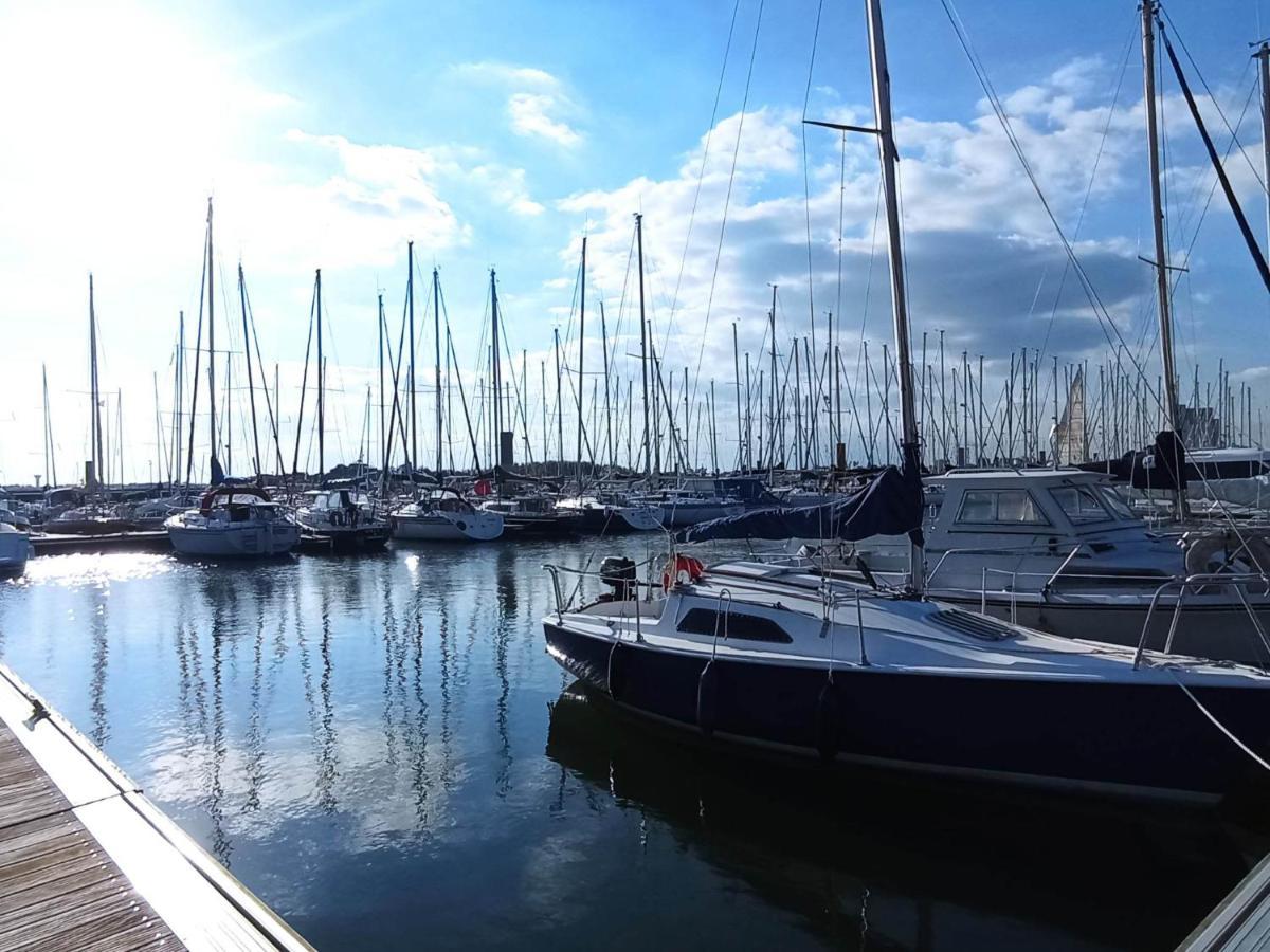Le Kenav - Studio A 300 M Du Port Locmiquelic Luaran gambar